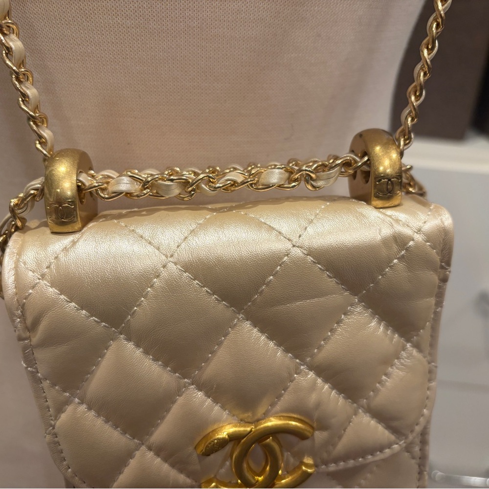 Fashion Quilted Crossbody Bag - Picture 5 of 9